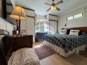 Luminosa casa de 4 Dormitorios mas servicios