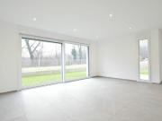 Luminosa casa unifamiliare con giardino privato