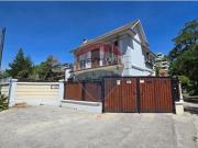 Luminosa, con estilo, hermosa.