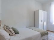 Luminosa habitación en piso compartido
