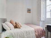 Luminosa habitación exterior en Plaza Mayor