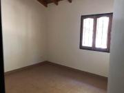 Luminosa propiedad con amplio terreno y pileta en venta