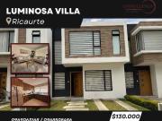 Luminosa Villa dente de Acogedor Condominio Privado en...