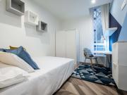 Luminosa y espaciosa habitación en un apartamento compartido