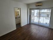 Luminoso 2 ambientes con balcón al frente Zona UCES