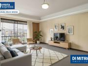 Luminoso 3 ambientes con balcón sobre Av. Montes de Oca