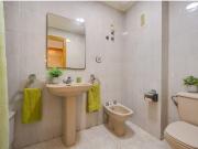 ? Luminoso apartamento con garaje cerrado a 250 m del...