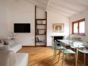 Luminoso bilocale a Moscova Milano