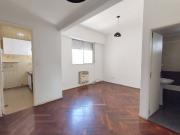 Luminoso departamento de 2 ambientes con vestidor