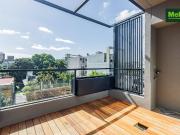 Luminoso monoambiente a estrenar! al frente con balcón