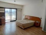 Luminoso monoambiente Apto Profesional! A mts Subte y...