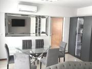 LUMINOSO Piso 4 ambientes con cochera, balcón y parrilla...