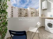 Luminoso piso de 3 habitaciones con balcón y terraza en...