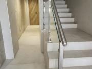 Luminoso piso en Avenida Santa Isabel 4ª planta con ascensor