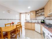 LUMINOSO PISO FAMILIAR EN LA FLORIDA