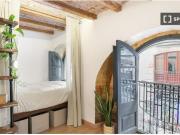 Luminoso piso totalmente amueblado a un paso de la...