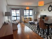 Luminoso T2 com Varanda e Box na Quinta da Nora,...