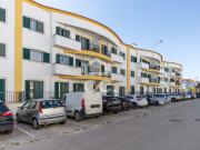 Luminoso T3 com garagem para 2 automóveis e arrecadação...