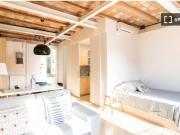 Luminoso y bien comunicado, junto a la Estación de Sants...