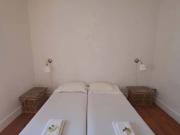 Luminous bedroom in a 4 bedroom apartment in Rua Lucinda...