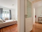 Luminous double bedroom in Alameda Room 2