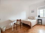 Luminous double bedroom in Alameda Room 4