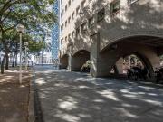 Luminous single bedroom in an incredible apartament next...