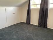 Lurline Street Flat, located naer park and Schools