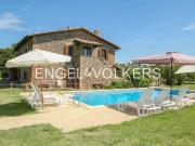 Lussuoso casale in vendita Acquapendente, Italia