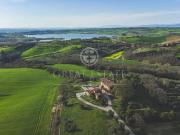 Lussuoso casale in vendita Castiglione del Lago, Italia
