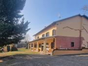 Lussuoso casale in vendita Incisa Scapaccino, Piemonte