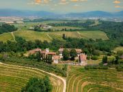 Lussuoso casale in vendita Manzano, Italia