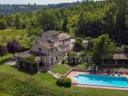 Lussuoso casale in vendita Montone, Italia
