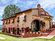 Lussuoso casale in vendita Piazza San Paolo... Lussuoso casale in vendita Piazza San Paolo...