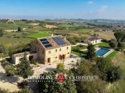 Lussuoso casale in vendita Servigliano, Marche