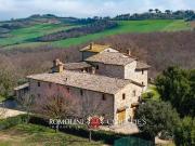 Lussuoso casale in vendita Todi, Umbria