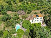 Lussuoso casale in vendita Via Pietra a Padule,...