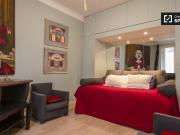 Lux studio à louer dans le 8ème arrondissement, Paris