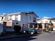 LUXA VENDE HERMOSA CASA EN LA URBANIZACIÓN TULIPANES DE...