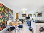 Luxe Haven King Bed En suite & Double w/ Parking