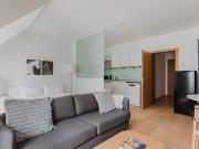 Luxe Innere Stadt Studio, Furnished, City View