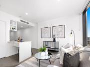 Luxe 'Ivy & Eve' Apartment with Glittering City...