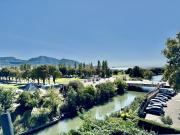 Luxe, lumière et vue imprenable: un appartement rare sur l