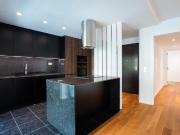 Luxo Contemporâneo: Apartamento Exclusivo na Zona Mais...