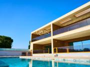 Luxo Costeiro Redefinido no Forte Novo, Quarteira