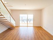 Luxo Raro nas Colinas do Cruzeiro – T3+1 com Mega Box e...