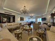 Luxueux appartement sans vis à vendre au triangle d’or