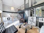 LUXUEUX APPARTEMENT STYLE LOFT AVEC APERCU MER