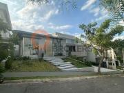 Luxuosa casa de 5 quartos em condomínio Bella Citta...