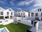 Luxuosa Casa em Cascais com Jardim e Piscina Comum